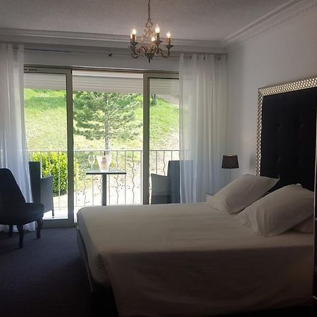 Hotel Les Deux Lions Riez Buitenkant foto